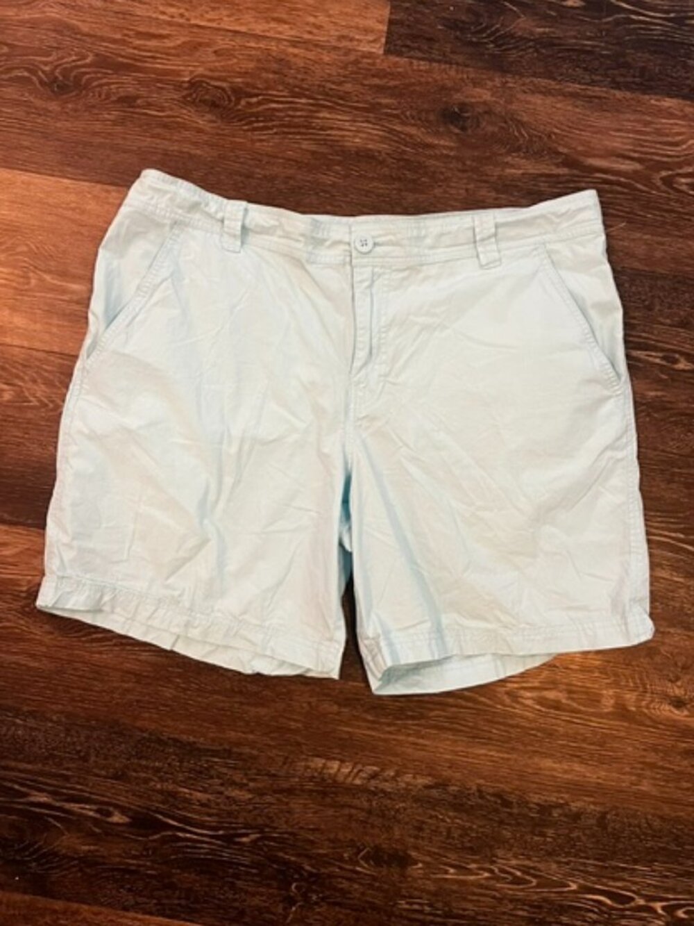 Men's Columbia Sportswear Chino Shorts, Size 38, Aqua Color, Pockets, Great Con!